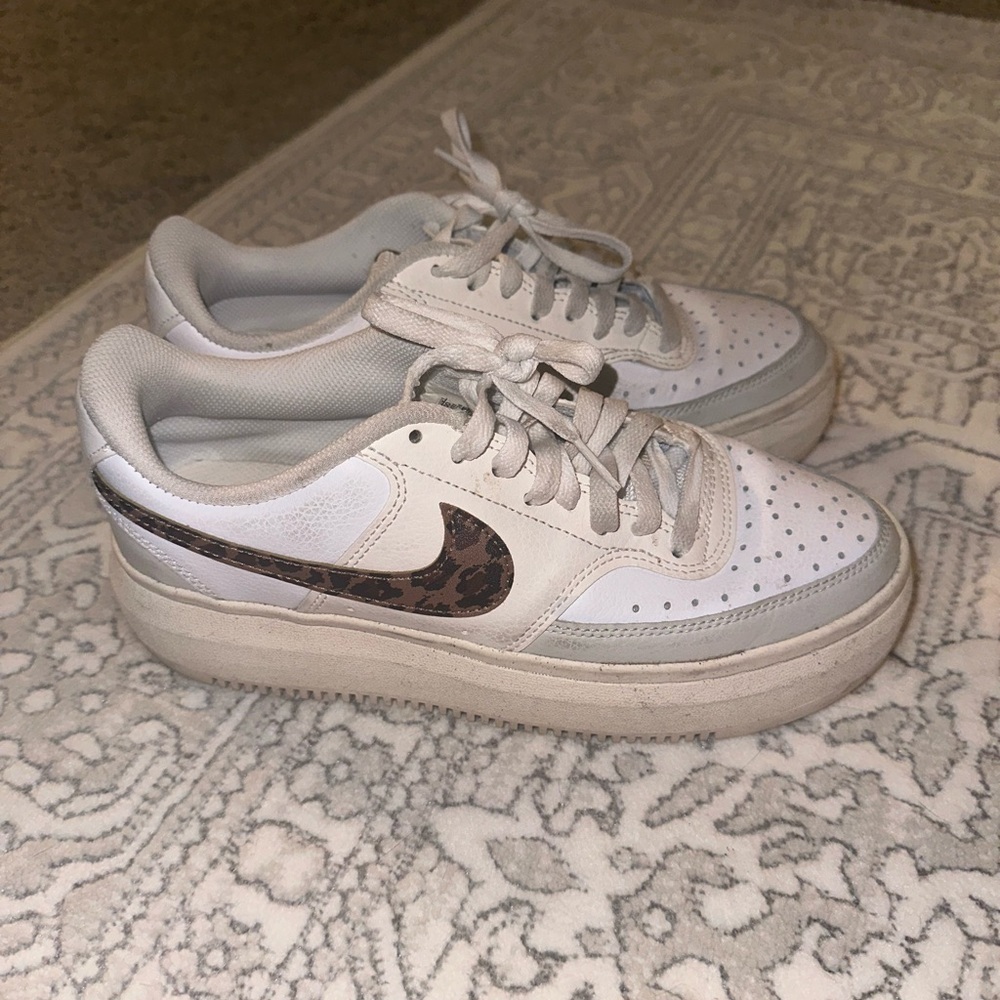Nike Women's Beige Sneakers cheetah